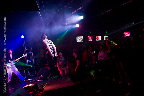 Platinum Rock Legends In Concert at Mile 277 Tap and Grill
