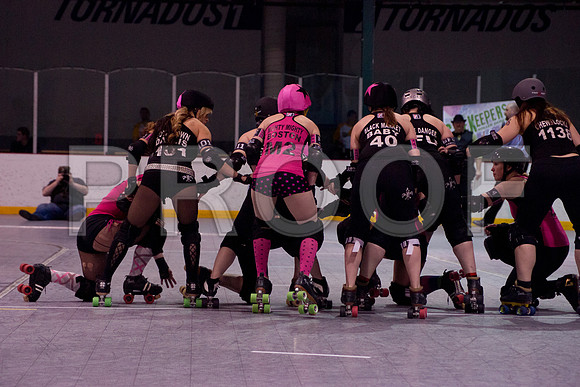 Slammers Vs Crimes Roller Derby